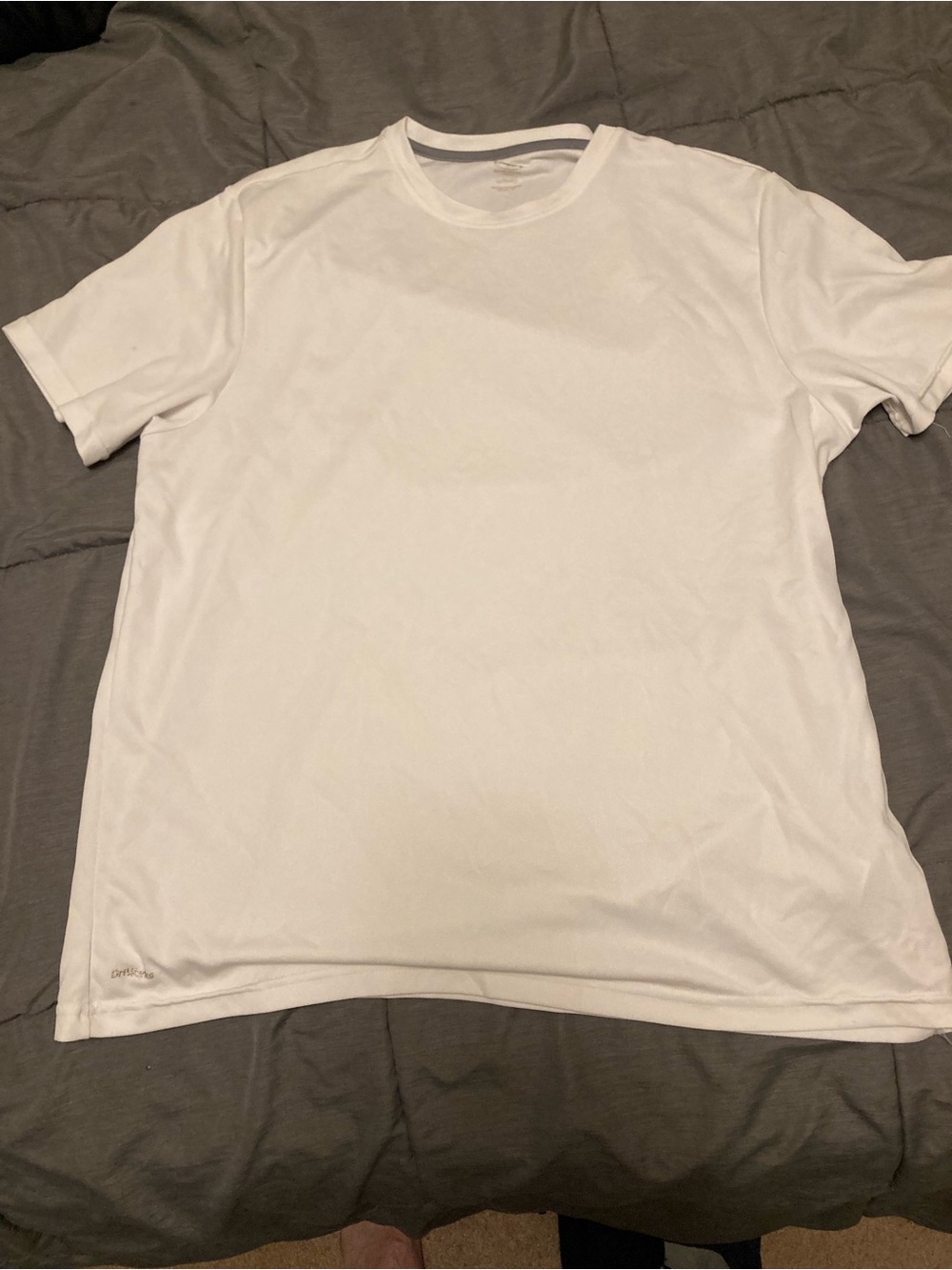 Athletic Works White Short Sleeve Crew Neck T-Shirt